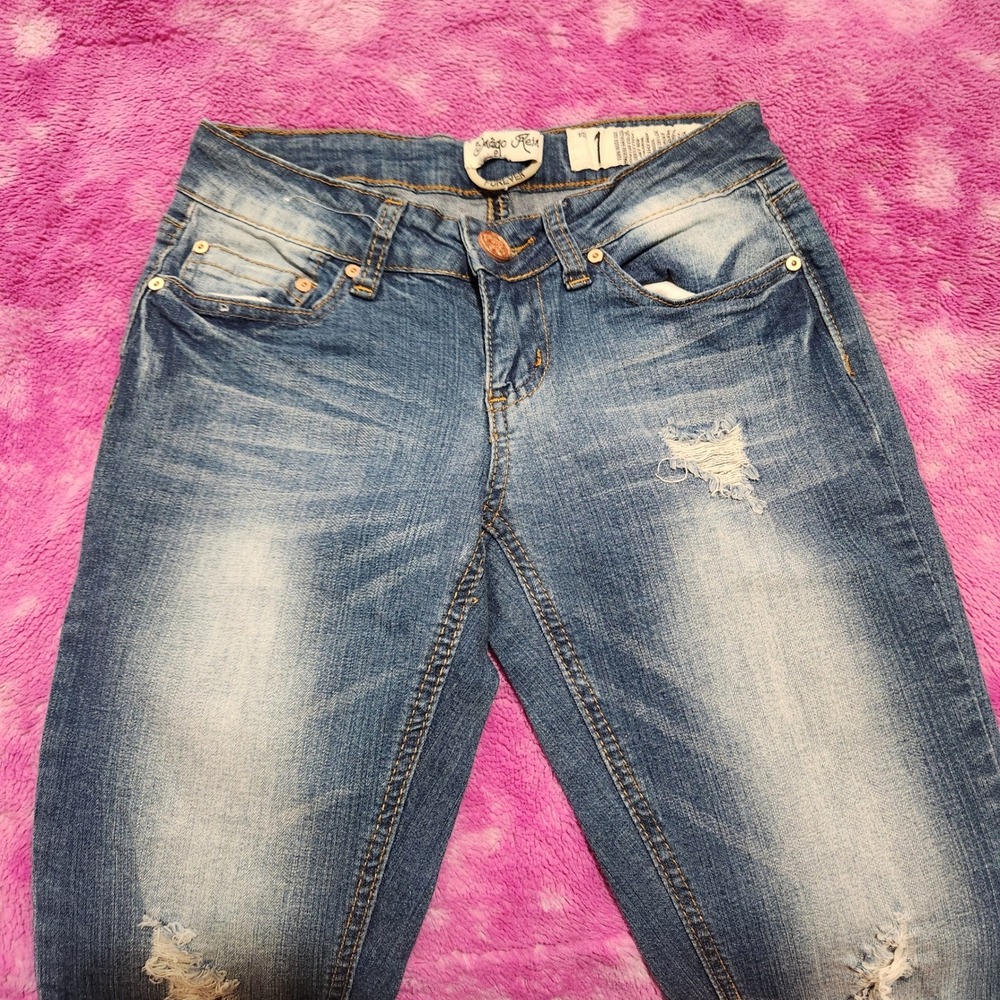 Indigo Rein‎ Jeans Women's Size 1 Ultra Low Rise Skinny Blue Embroidered Pocket